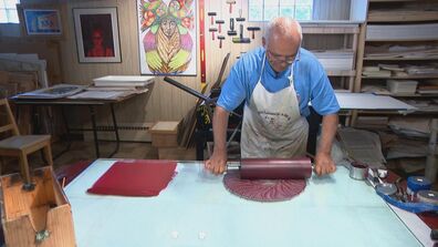 WTTW Talks to Alum René Arceo About Continuing Mexico’s Printmaking Tradition