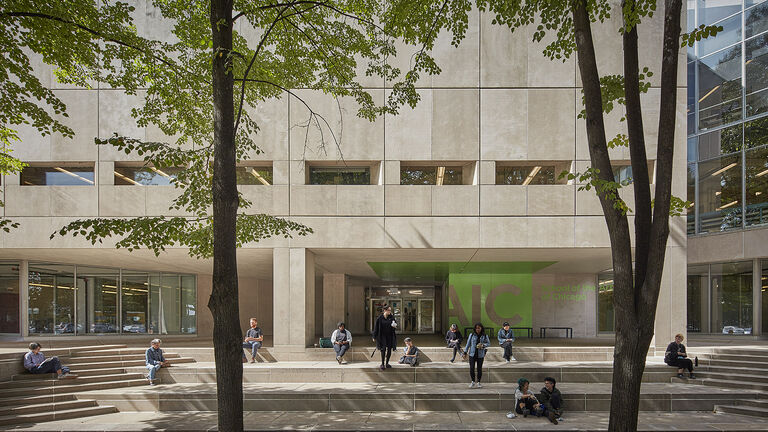 Exterior shot of the SAIC 280 Building.