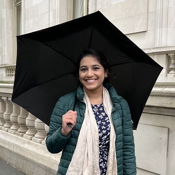 A headshot of SAIC writing center tutor Sara Rani Reddy