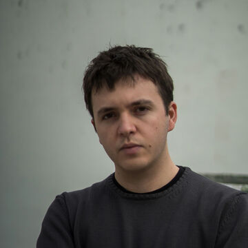 A headshot of SAIC photography student Pedro Albertini