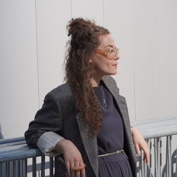 SAIC faculty member bex yolk.